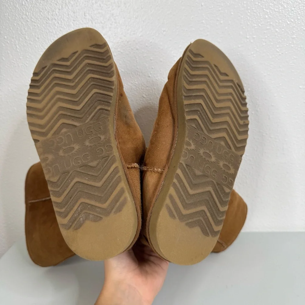 Ugg‎ Classic Tall 5815 Brown Boots Size 8
